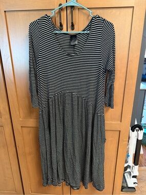 Agnes & Dora Black and White Striped Midi Dress